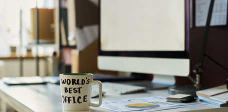 Tazze personalizzate online: guida all'acquisto e consigli per la stampa perfetta
