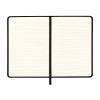 Quaderno con copertina rigida in R-PET. Elastico di chiusura e segnalibro in raso Gheddi
