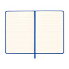 Quaderno con copertina rigida in R-PET. Elastico di chiusura e segnalibro in raso Gheddi