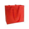 Shopper in TNT laminato, manici lunghi e soffietto